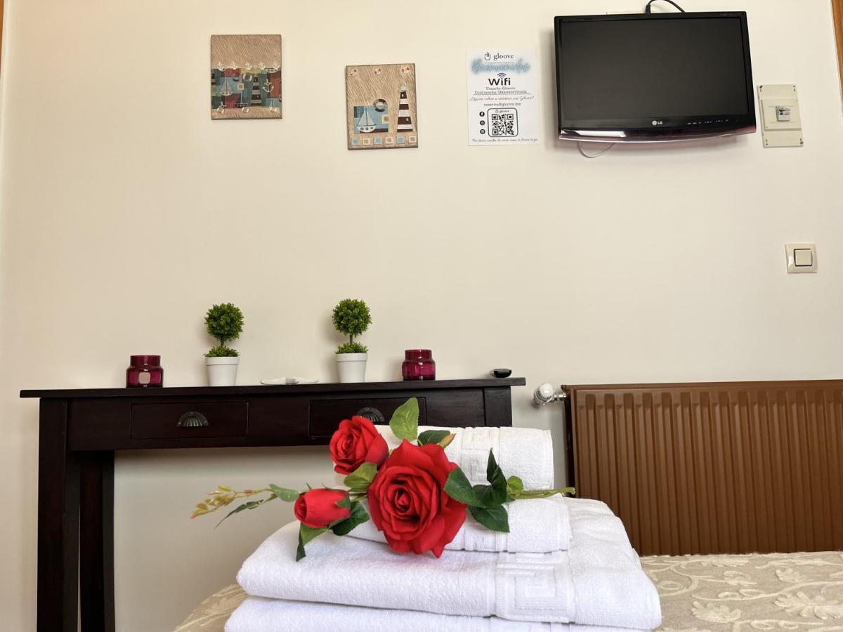 Hostal Nomadas By Gloove Вільяльба-де-ла-Сьєрра Екстер'єр фото